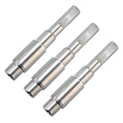 ¿Cuál es la especificación de torsión para los pernos del eje de transmisión?